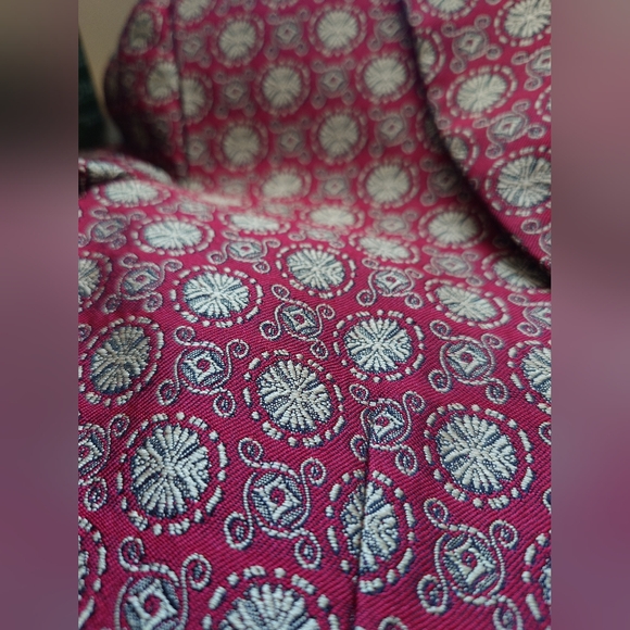 FLAW - Plz Read - Red Brocade THE LIMITED COLLECTION Smoking Jacket - Picture 9 of 13